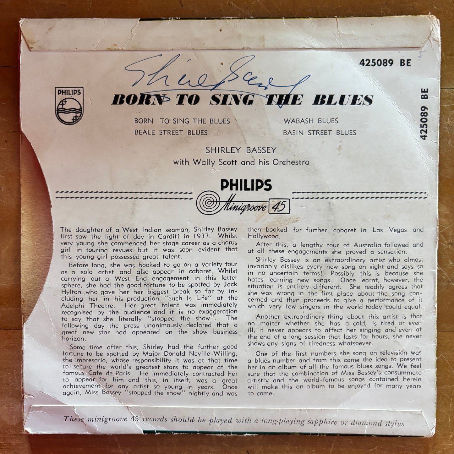 Shirley Bassey - Born To Sing The Blues *SIGNED* (7" single)