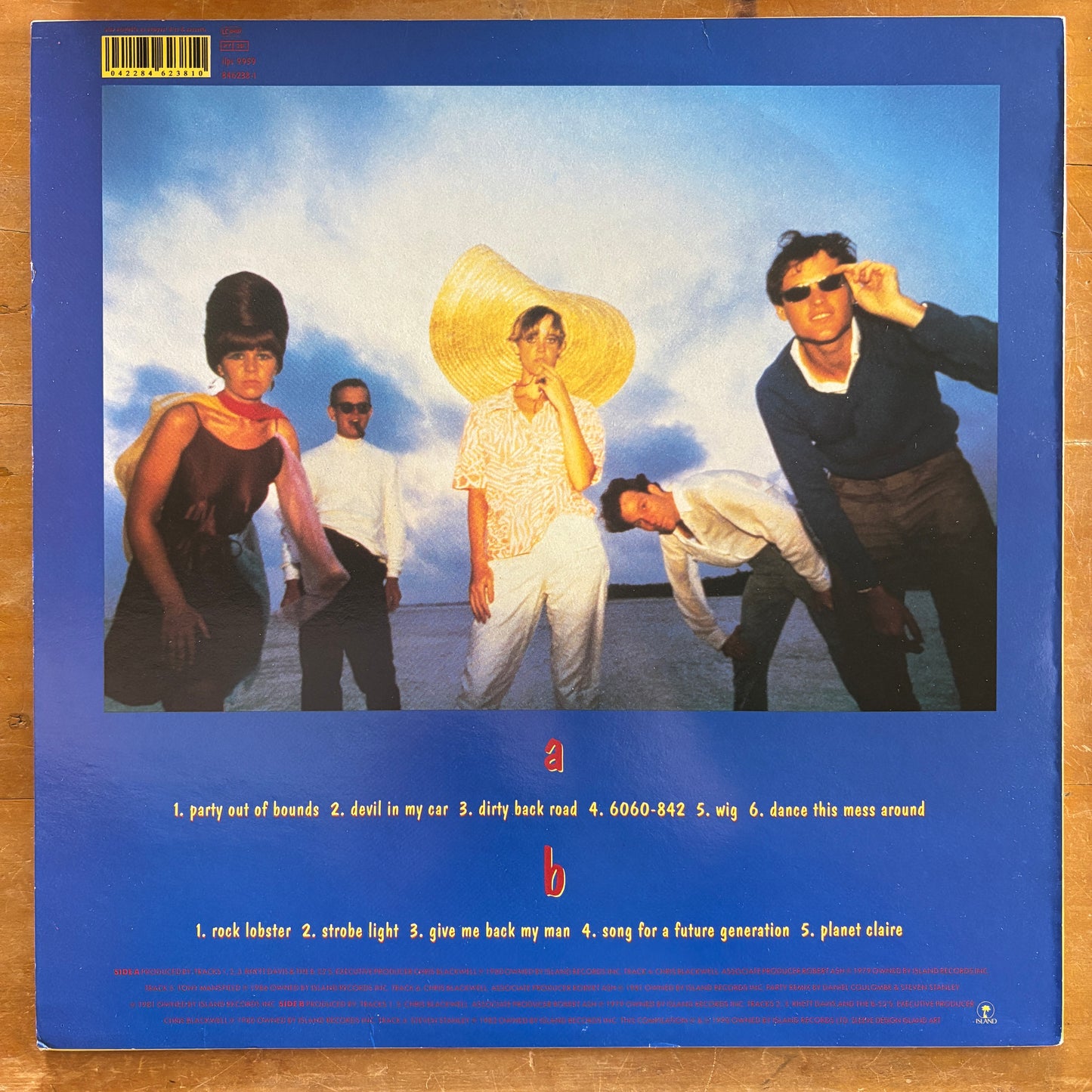 The B-52's - Dance This Mess Around: The Best Of