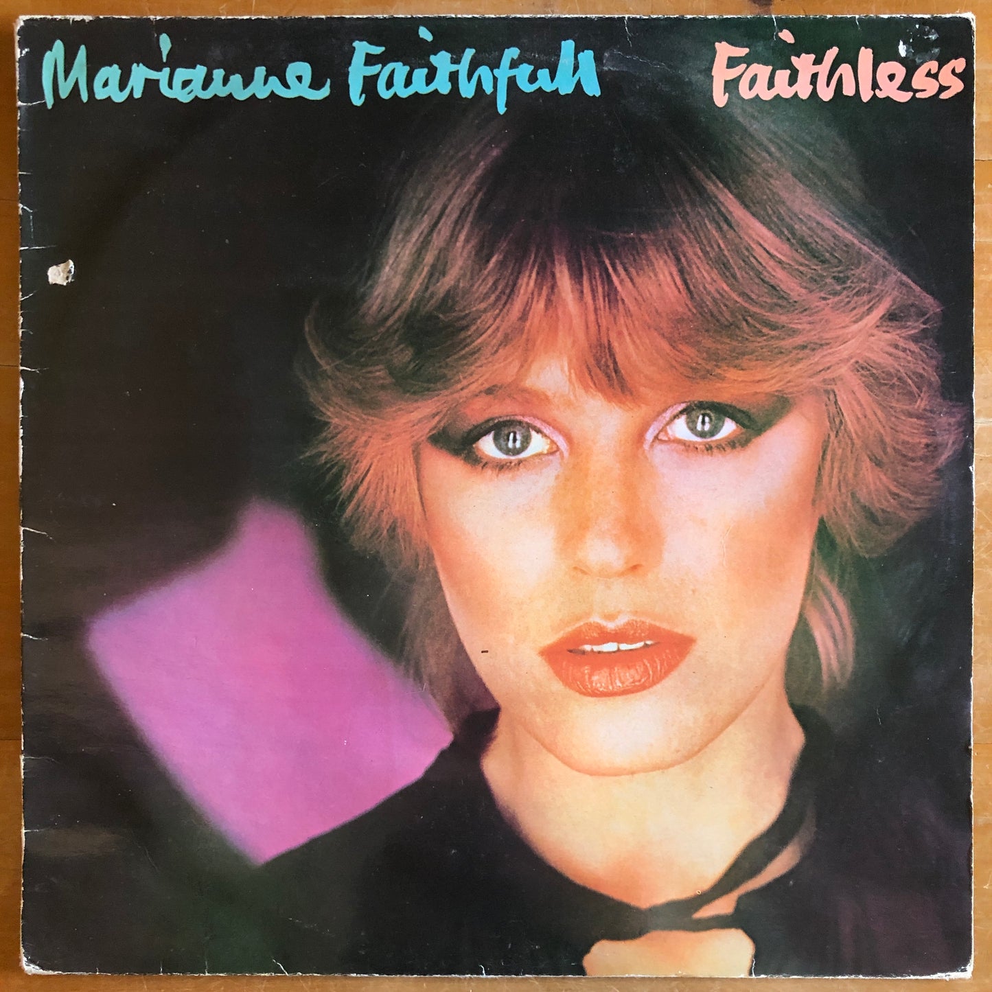 Marianne Faithfull - Faithless