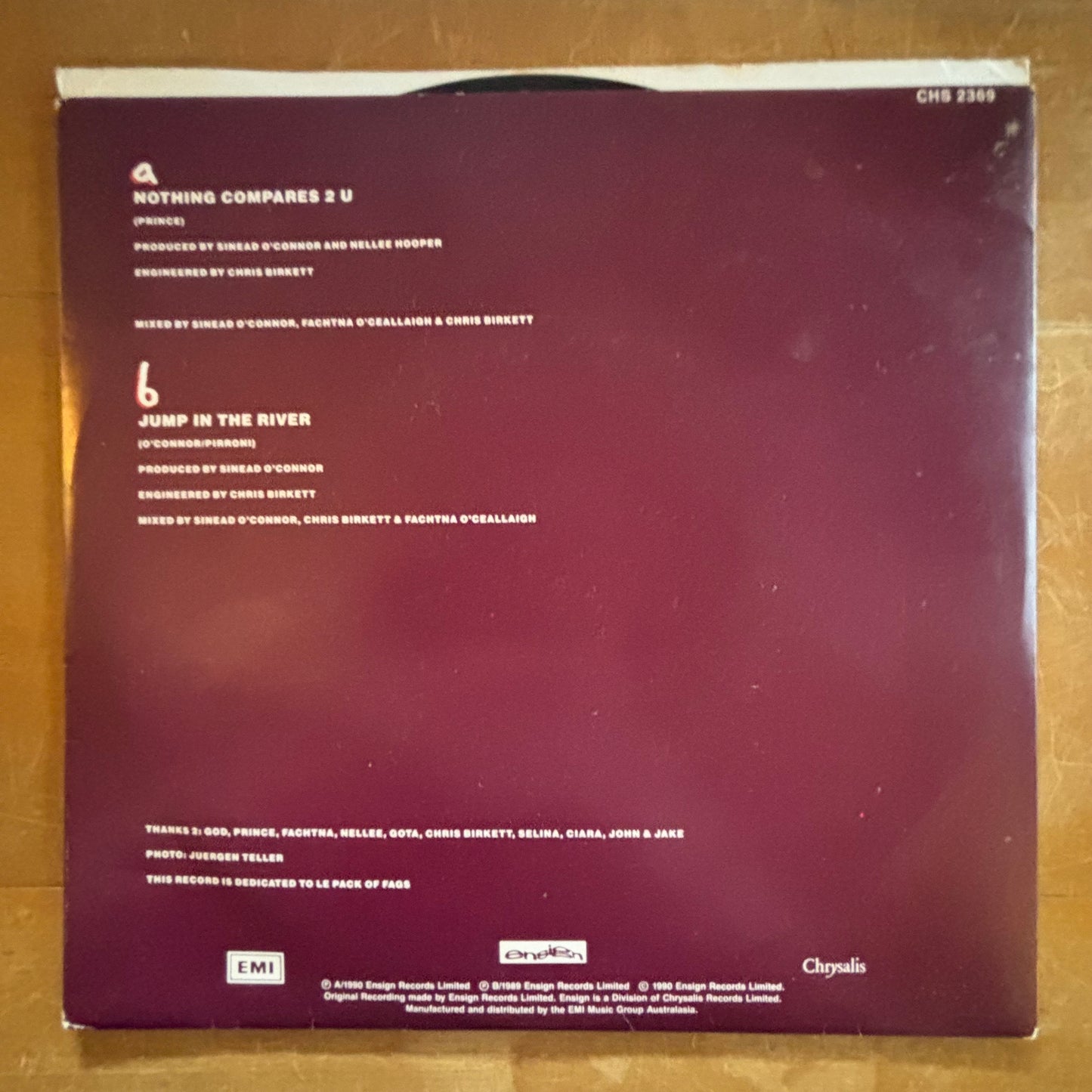 Sinead O'Connor - Nothing Compares 2 U (7" single)