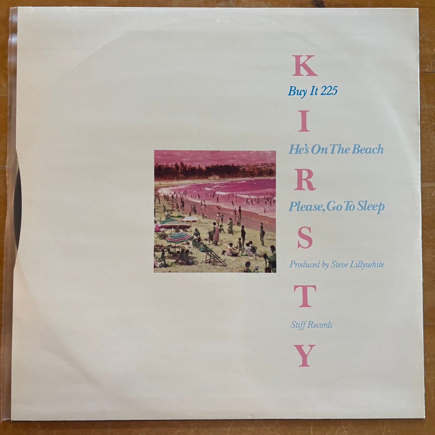 Kirsty MacColl - He's On The Beach 12"