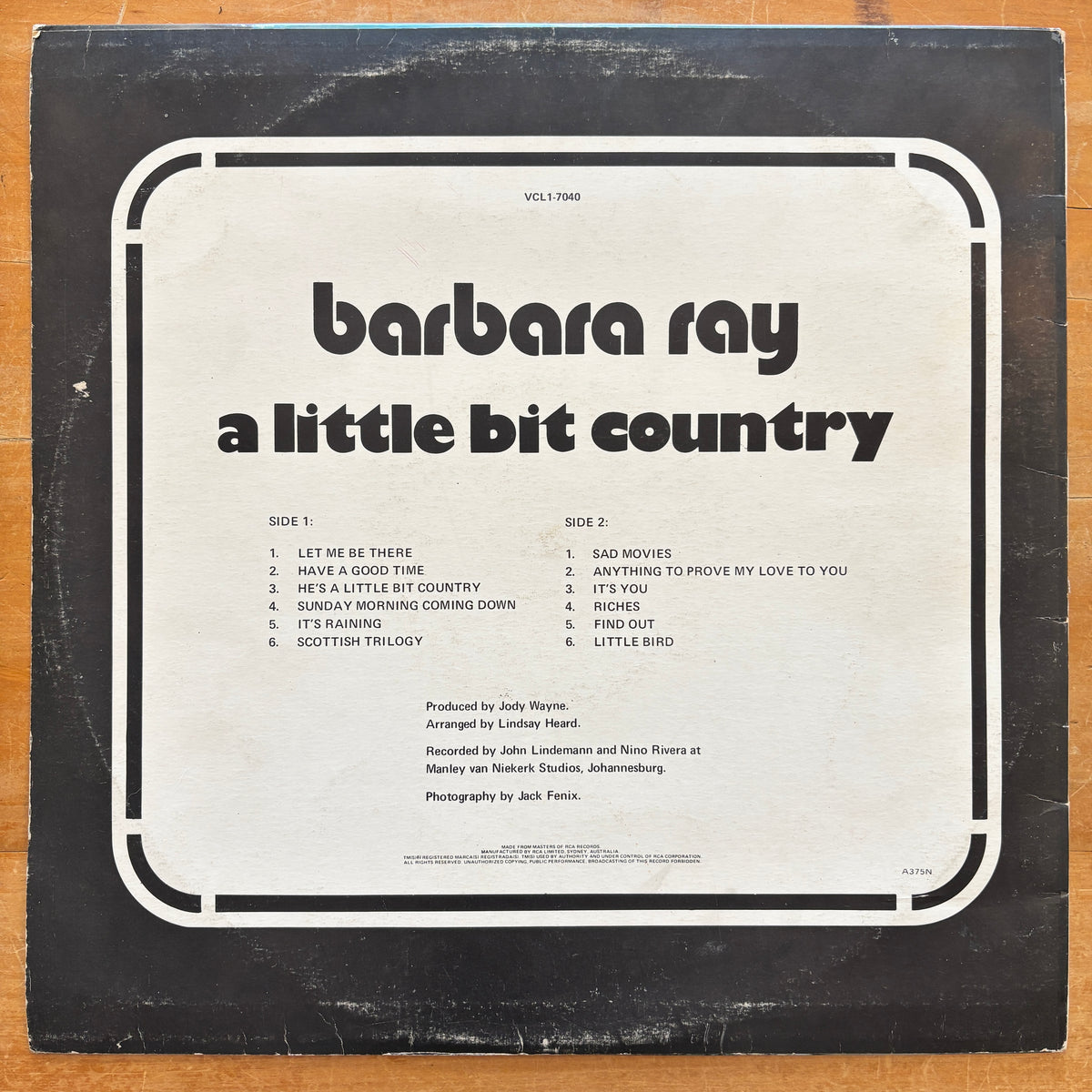 Barbara Ray - A Little Bit Country