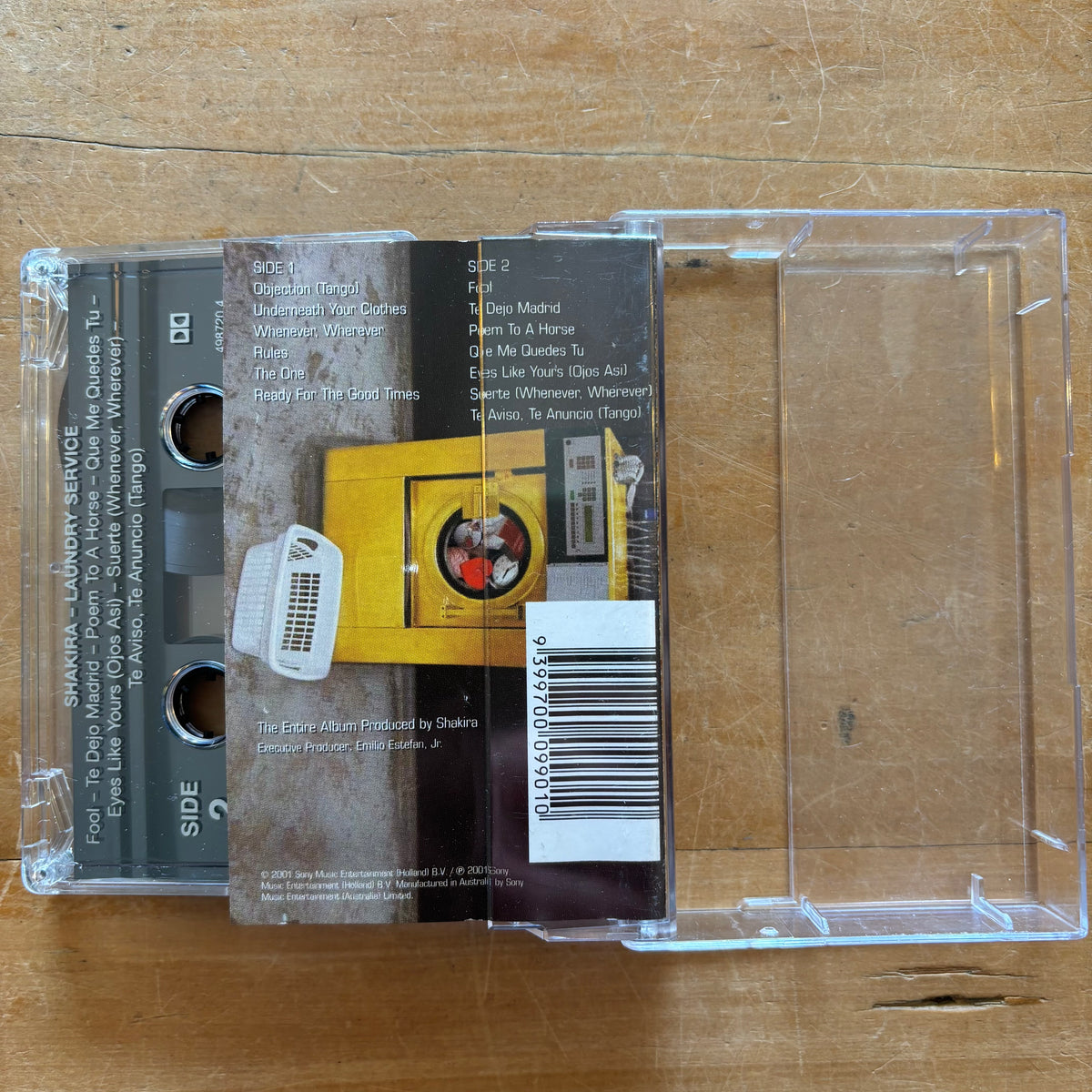 Shakira - Laundry Service (cassette)