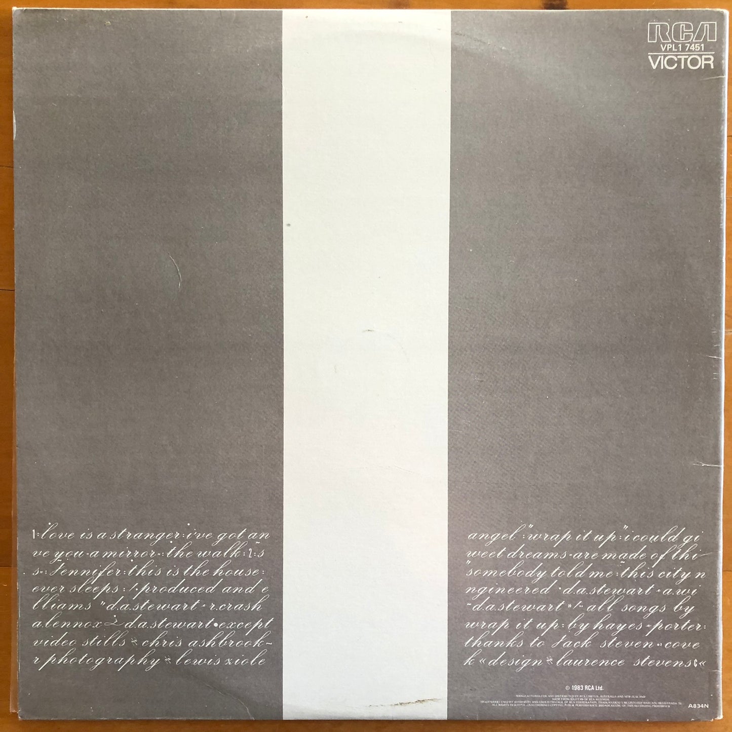 Eurythmics - Sweet Dreams (Are Made Of This)