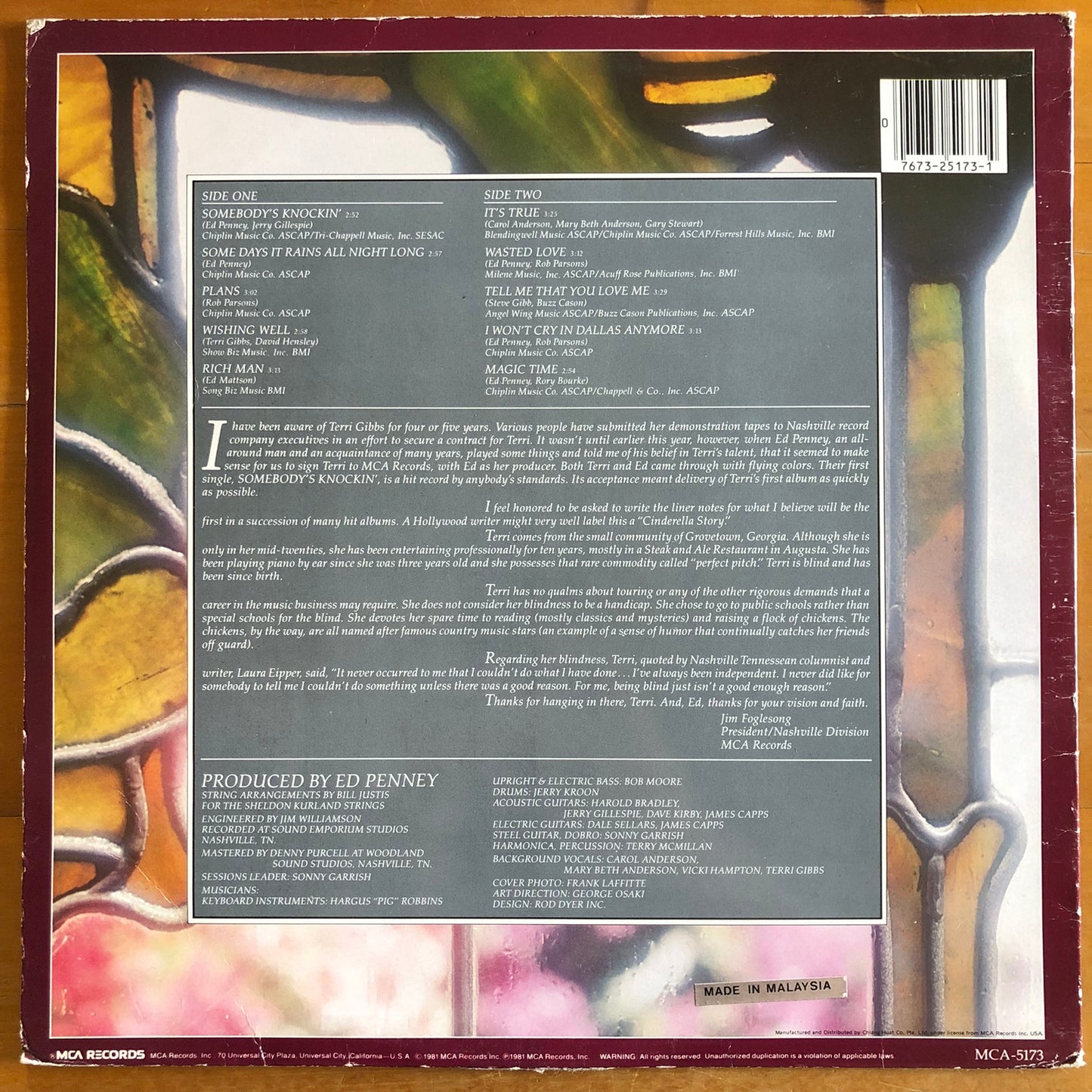 Terri Gibbs - Somebody's Knockin'