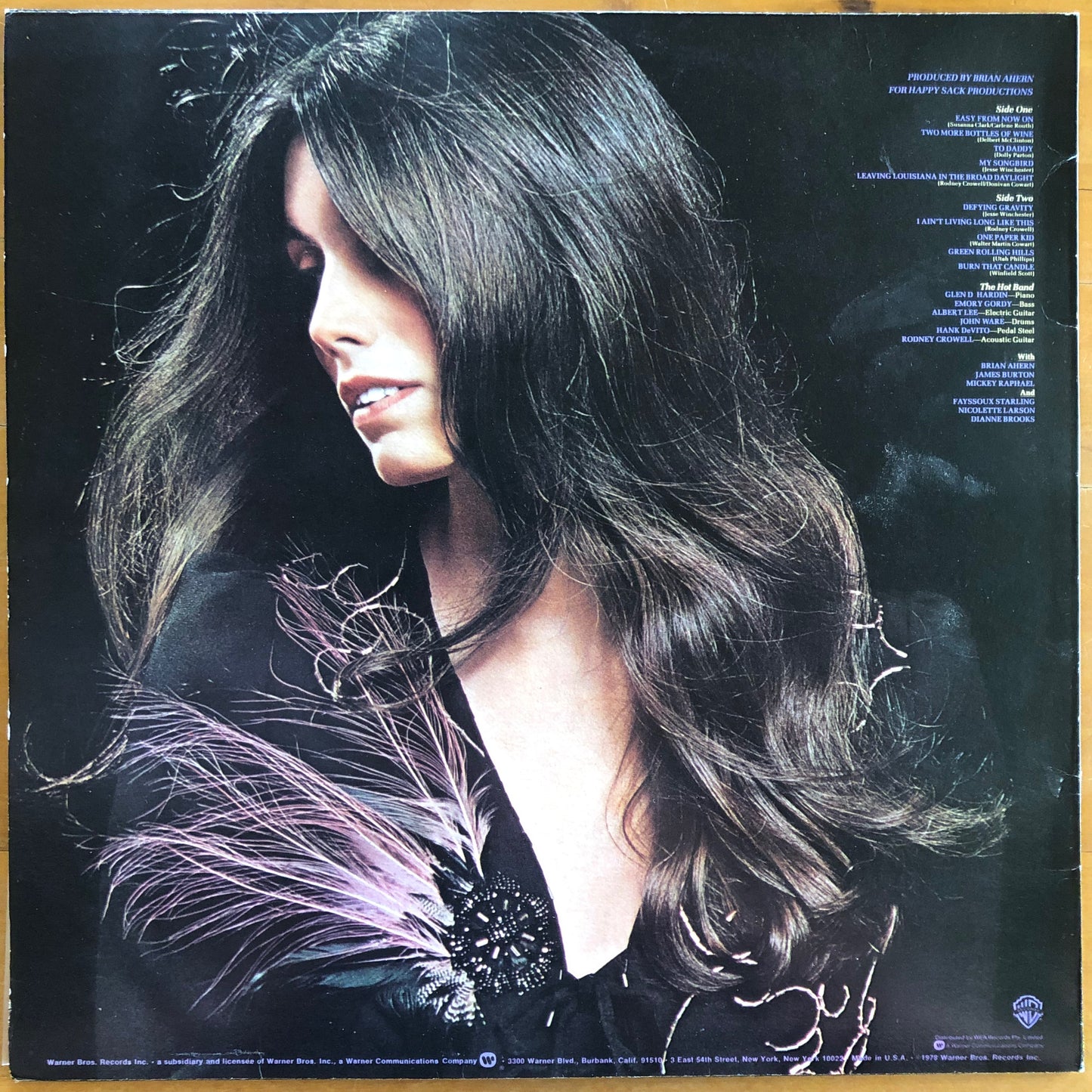 Emmylou Harris - Quarter Moon In A Ten Cent Town