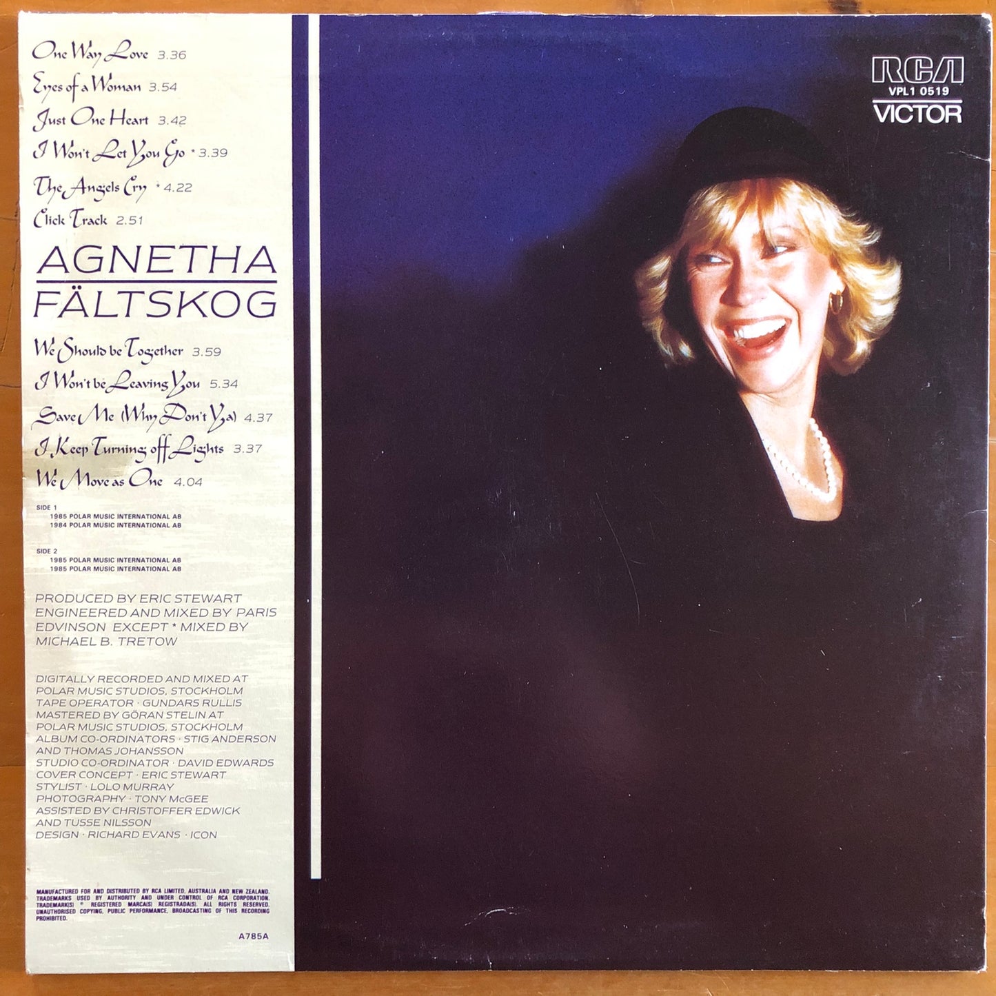 Agnetha Fältskog - Eyes Of A Woman
