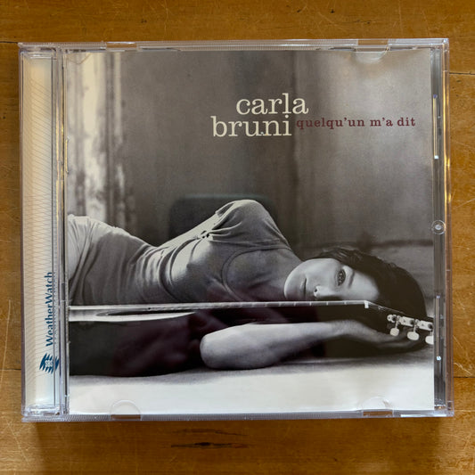 Carla Bruni - quelqu'un m'a dit (CD)