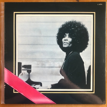Viola Wills - Soft Centers