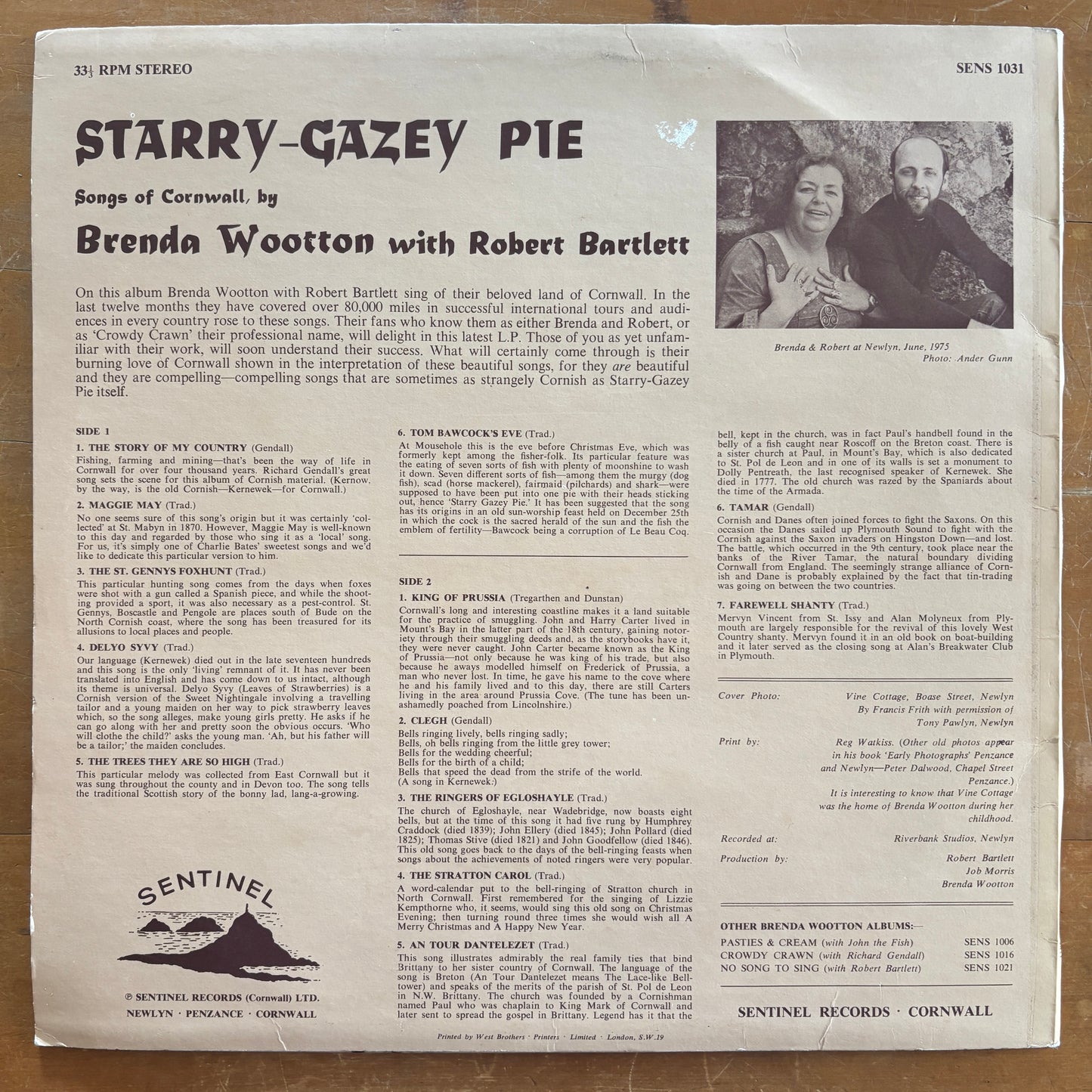 Brenda Wootton - Starry-Gazey Pie