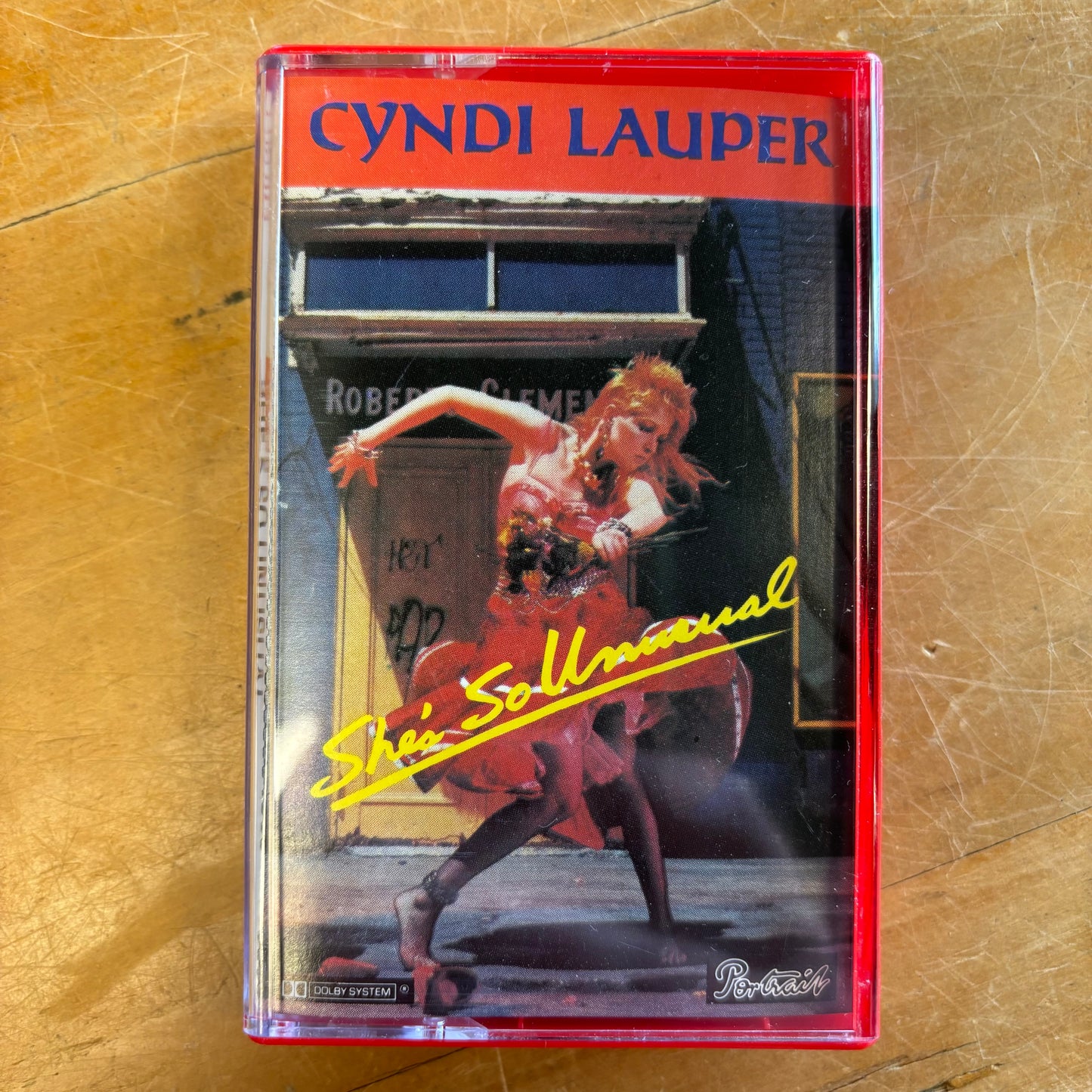 Cyndi Lauper - She's So Unusual (cassette)