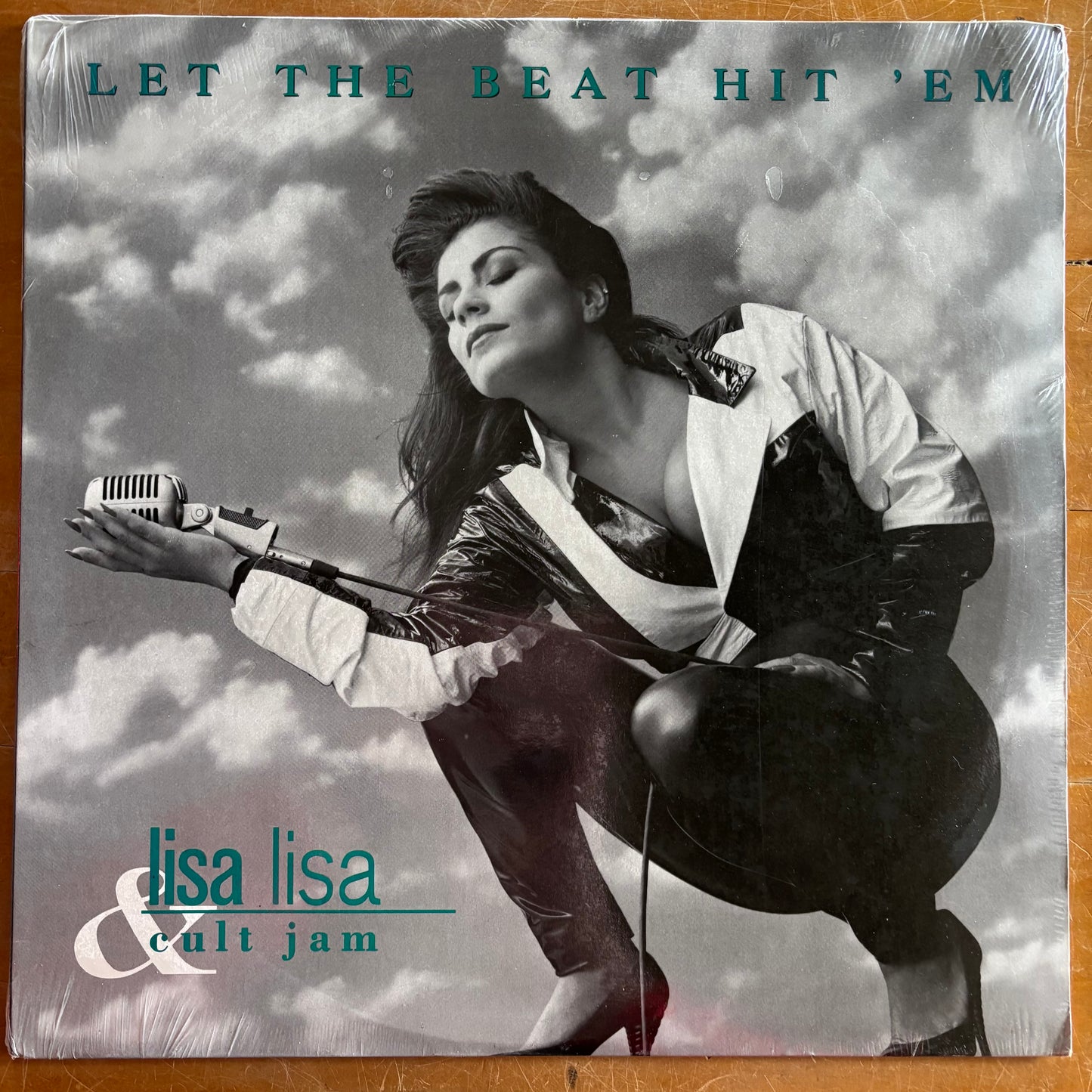 Lisa Lisa & Cult Jam - Let The Beat Hit 'Em (12" single)