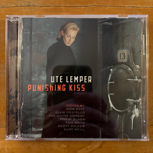 Ute Lemper - Punishing Kiss