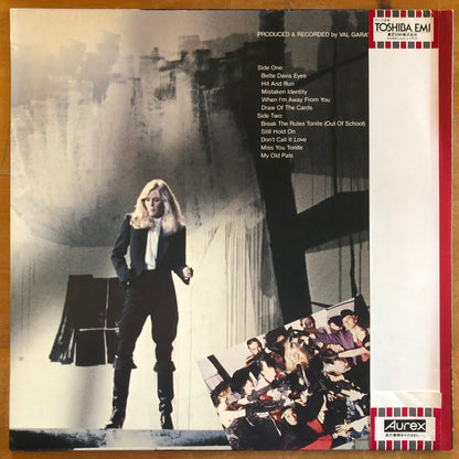 Kim Carnes - Mistaken Identity