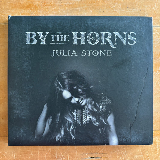 Julia Stone - By The Horns (CD)
