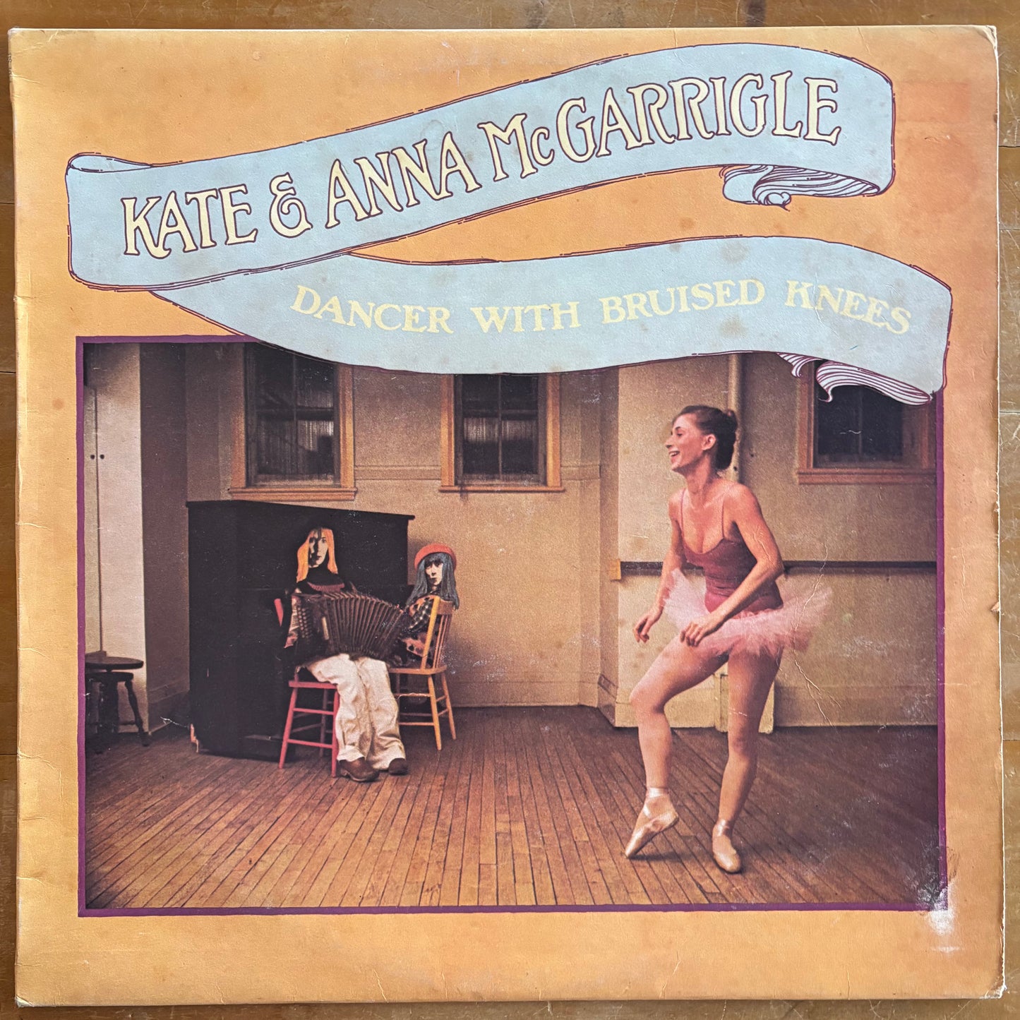 Kate & Anna McGarrigle - Dancer With Bruised Knees