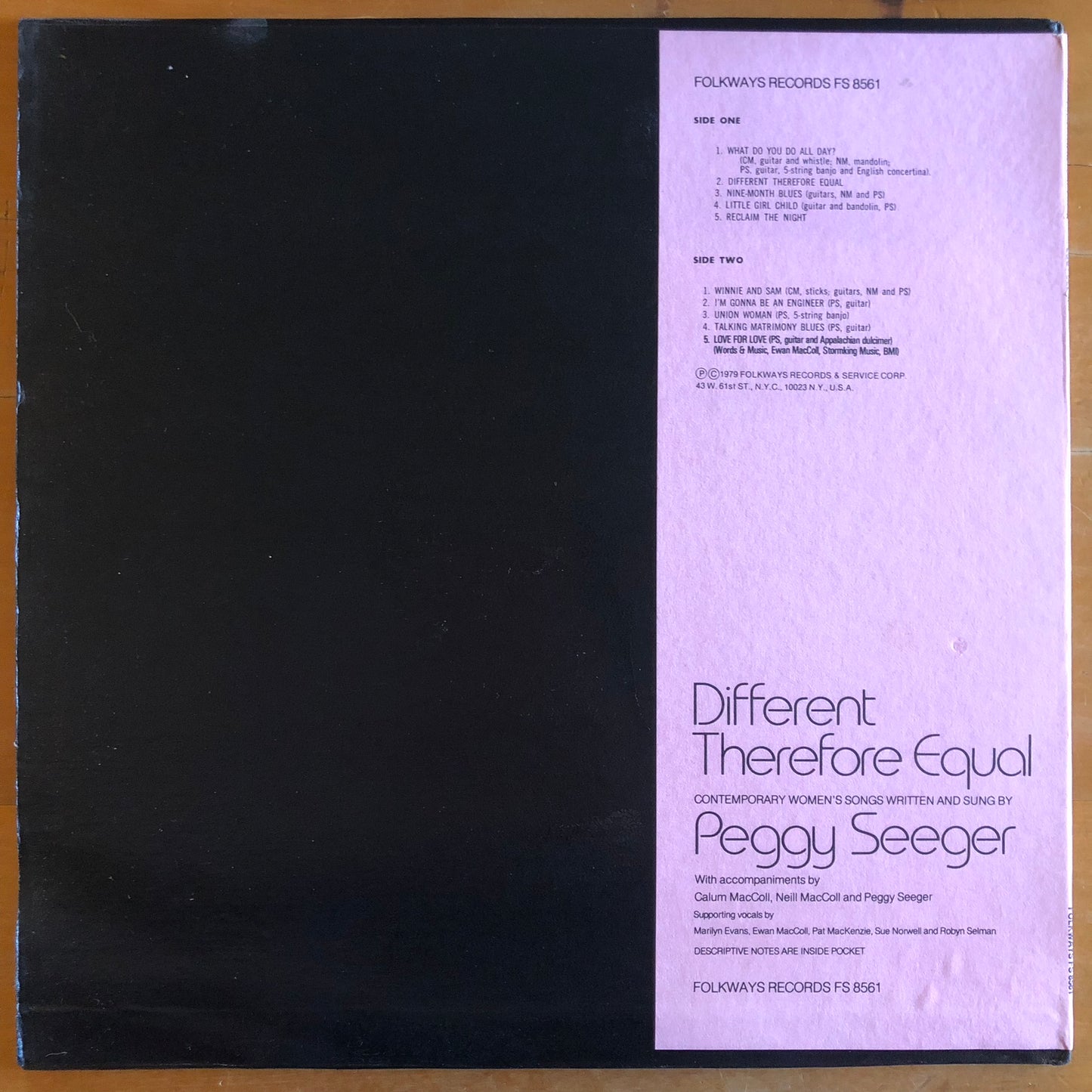 Peggy Seeger - Different Therefore Equal