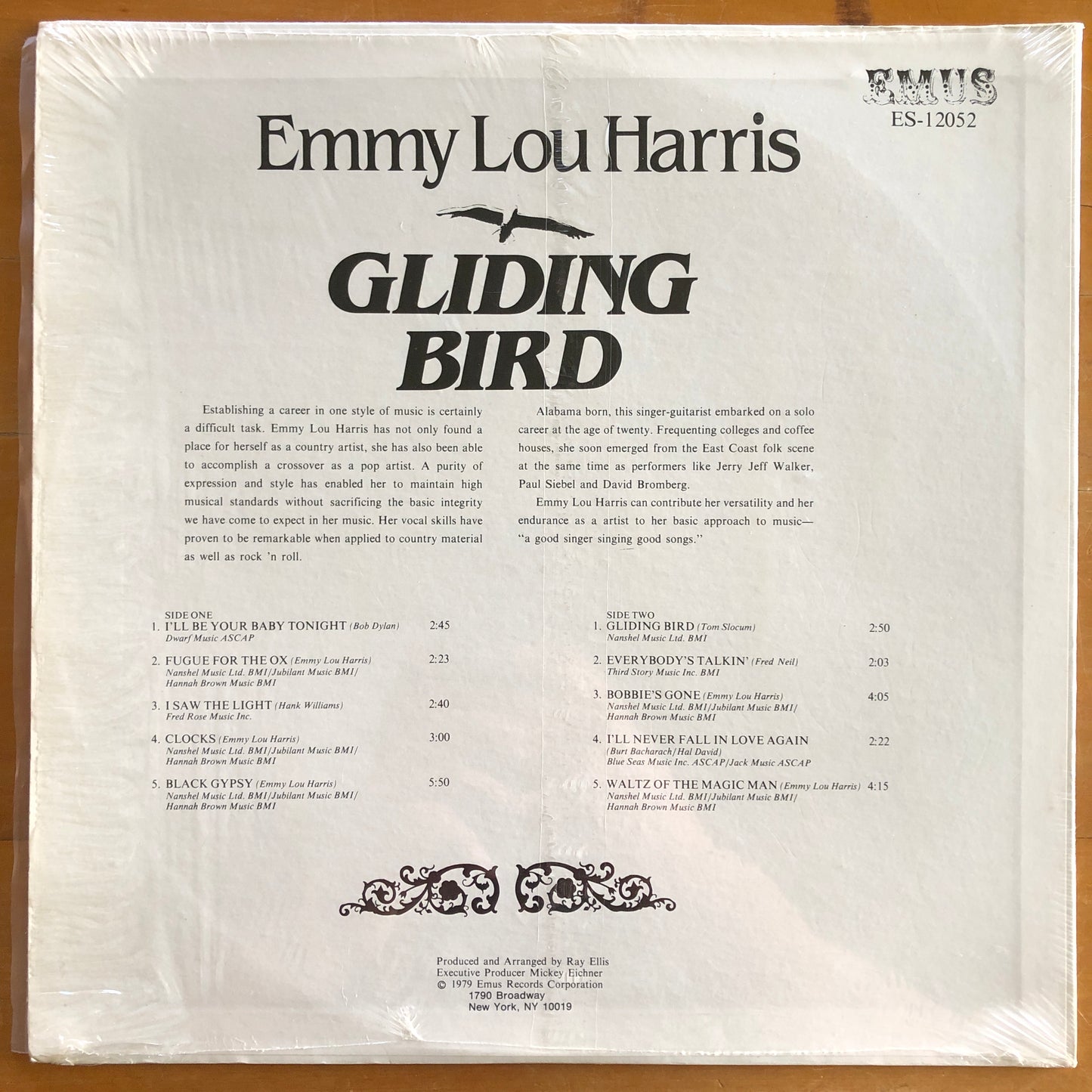 Emmylou Harris - Gliding Bird