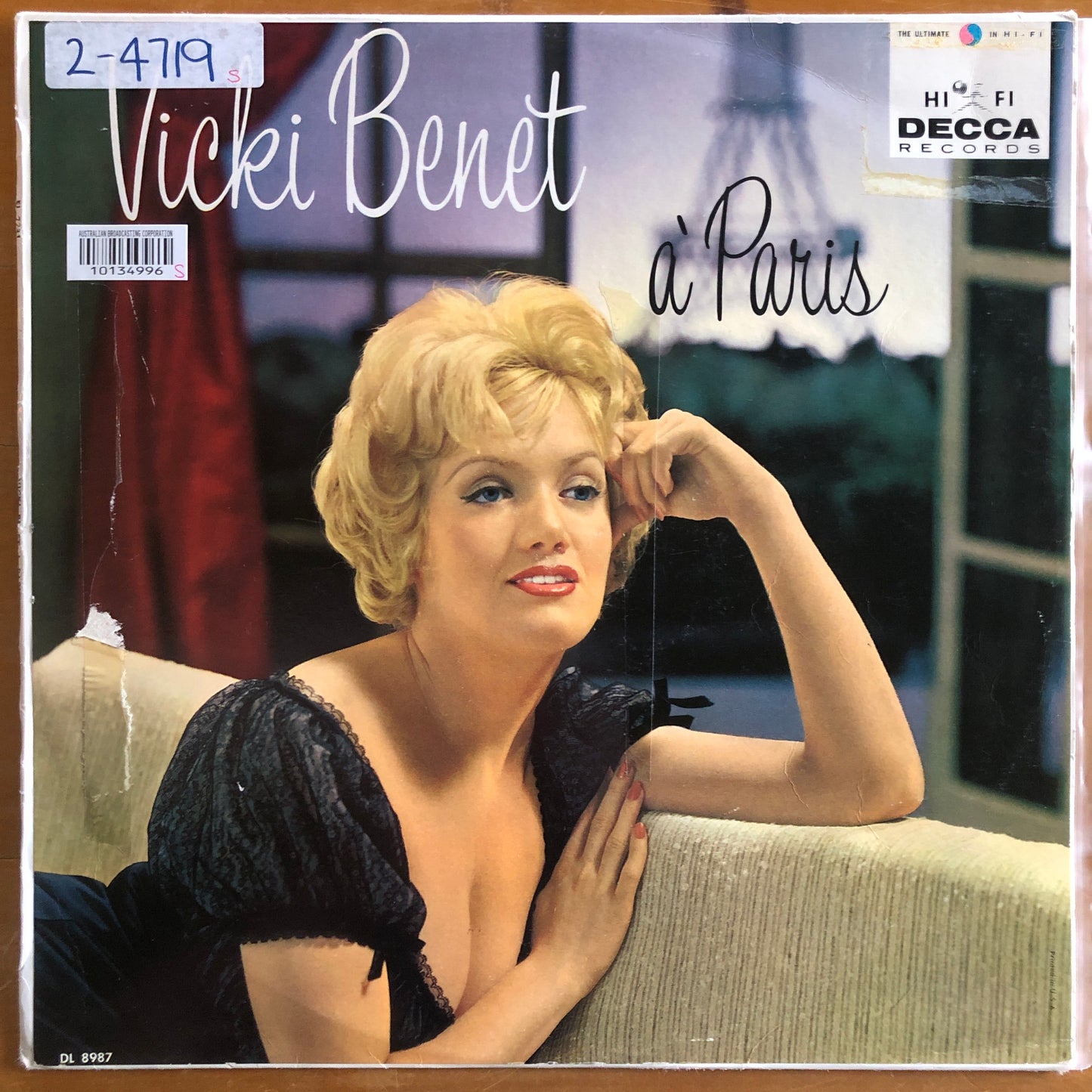 Vicki Benet - à Paris