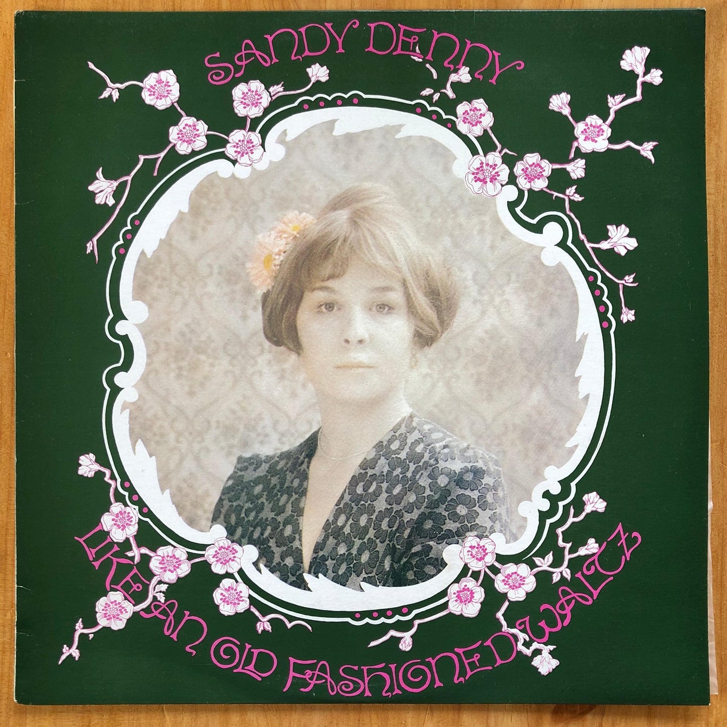 Sandy Denny - Like An Old Fashioned Waltz