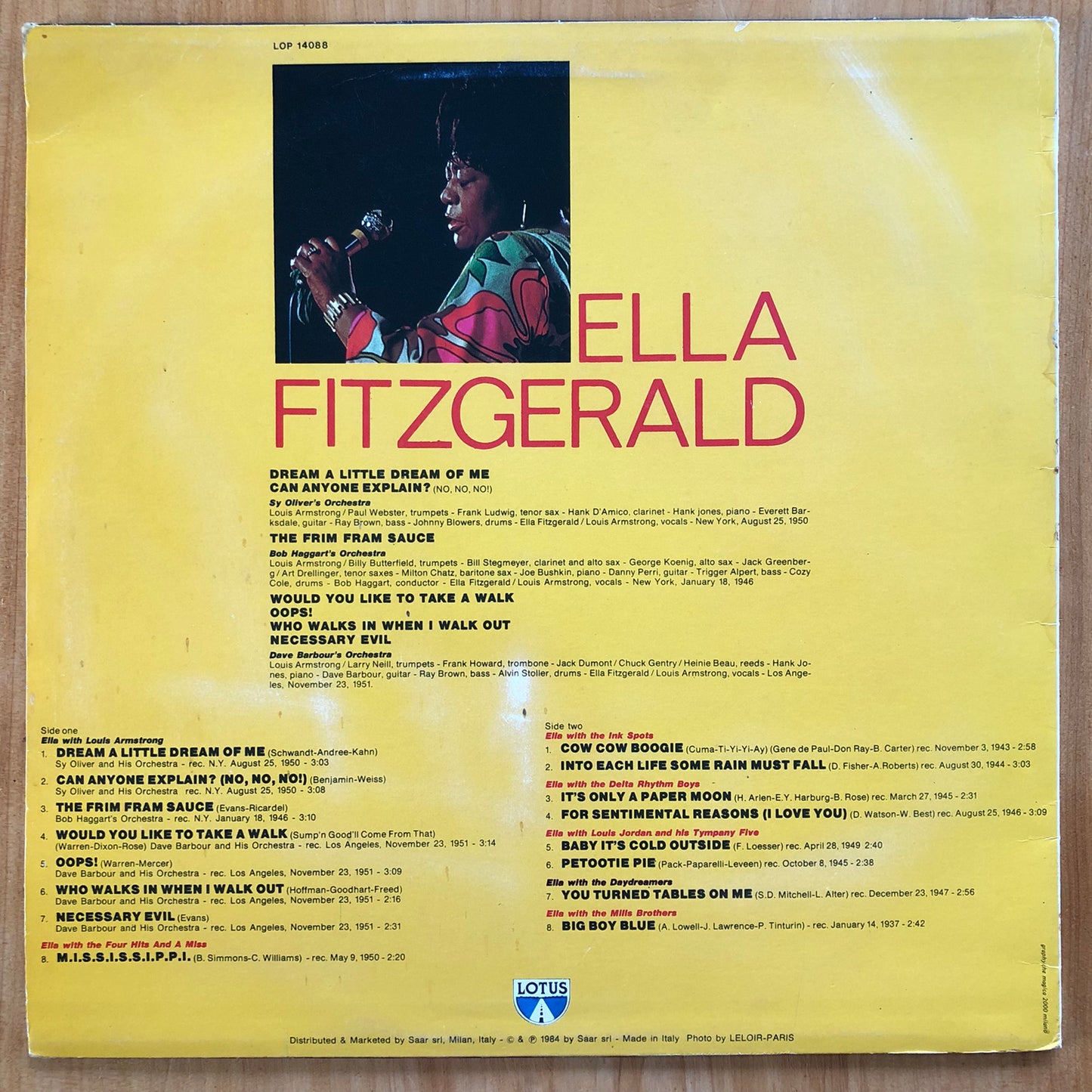 Ella Fitzgerald - Sings with Louis Armstrong and others