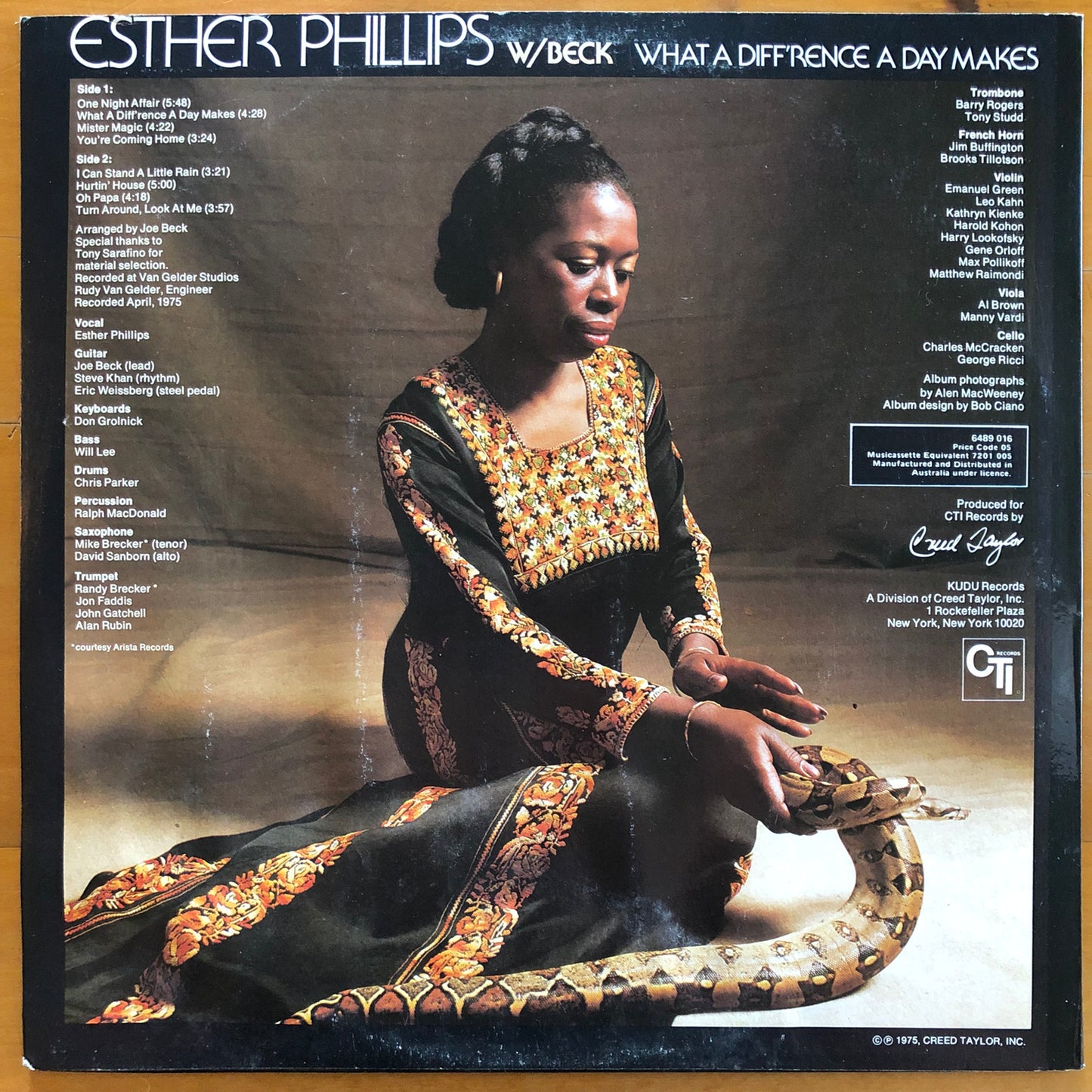 Esther Phillips with Joe Beck - What A Diff'rence A Day Makes
